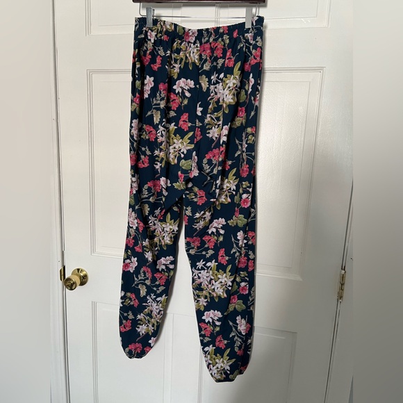 Blackmilk Gorgeous Garden Navy Lounge Pants - Picture 3 of 4